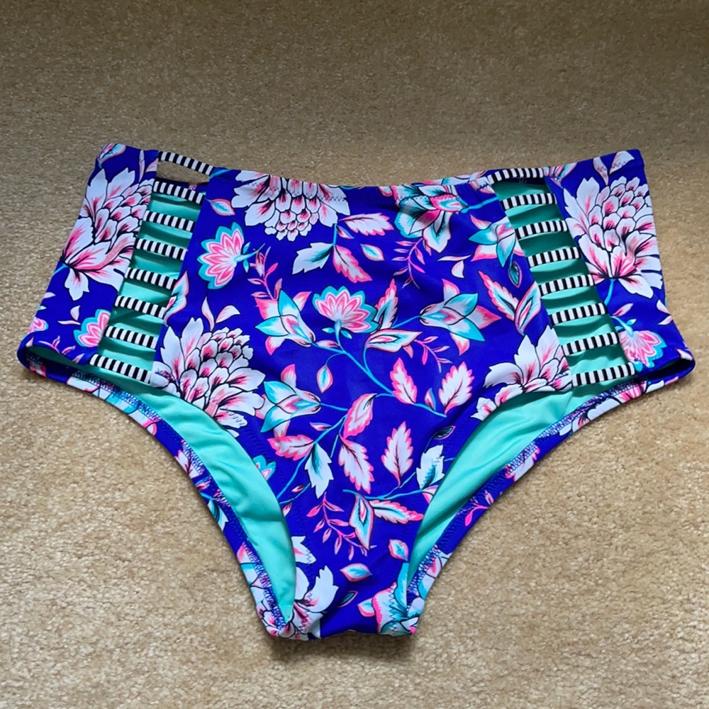 Bathing suit bottoms